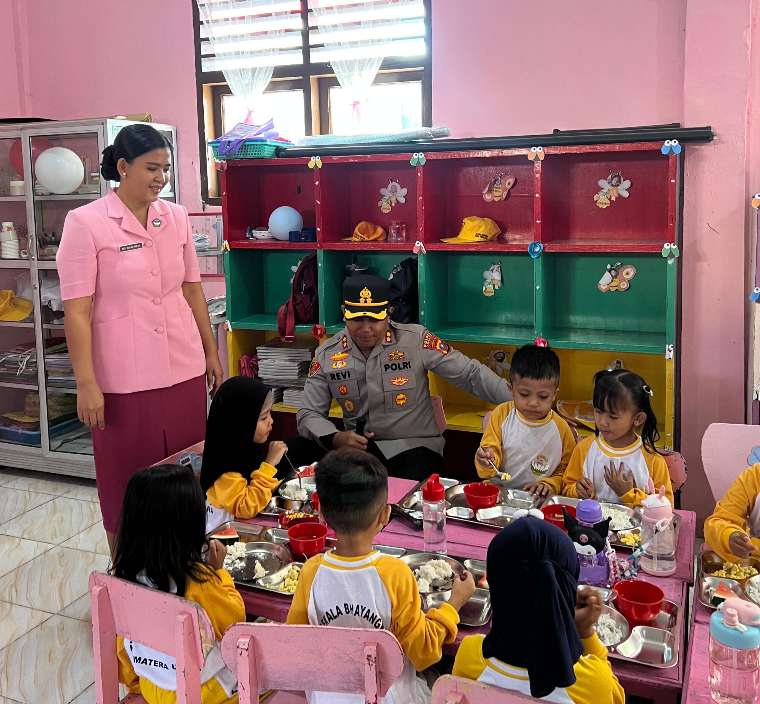 Kapolres Asahan dan Bhayangkari Gelar Pemberian Makanan Bergizi Gratis di TK Kemala Bhayangkari 08 Kisaran